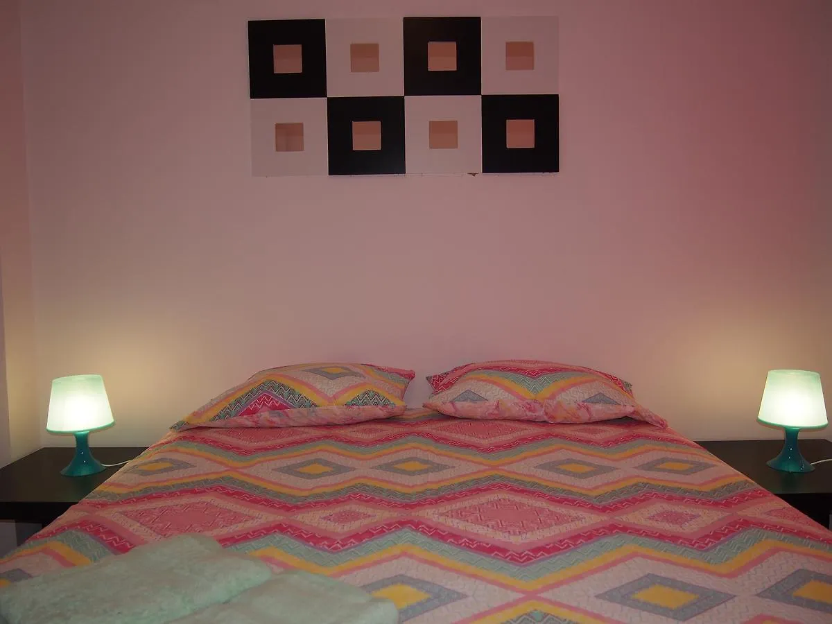 Barcelona Rooms Rent 10