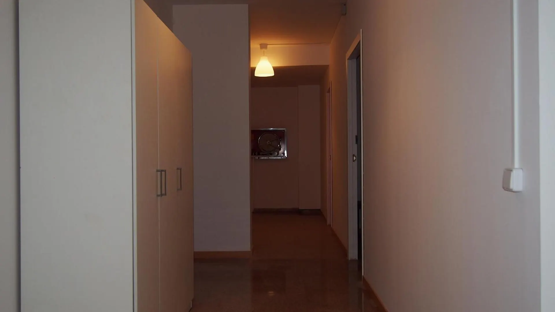 Barcelona Rooms Rent 10
