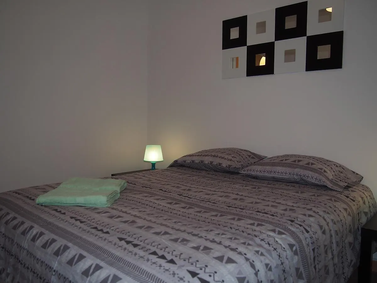 Barcelona Rooms Rent 10 بيت شباب
